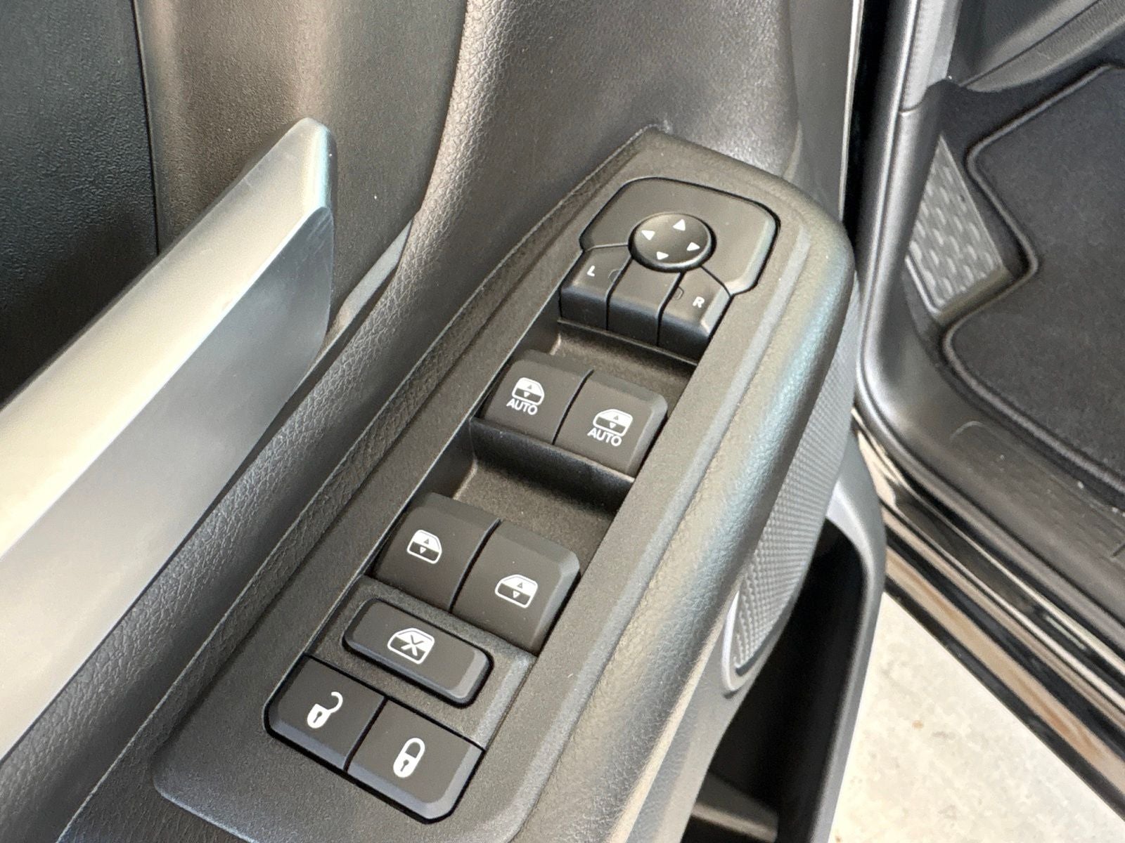 2026 RAM Ram 1500 RAM 1500 EXPRESS CREW CAB 4X2 5'7' BOX