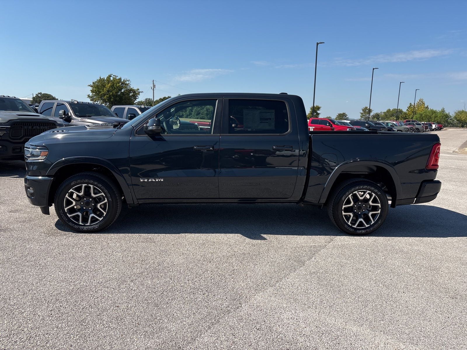 2026 RAM Ram 1500 RAM 1500 LARAMIE CREW CAB 4X2 5'7' BOX