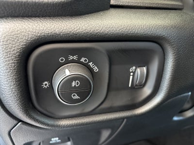 2026 RAM Ram 1500 RAM 1500 EXPRESS QUAD CAB 4X4 6'4' BOX