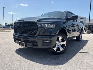 2026 RAM Ram 1500 RAM 1500 EXPRESS QUAD CAB 4X2 6'4' BOX