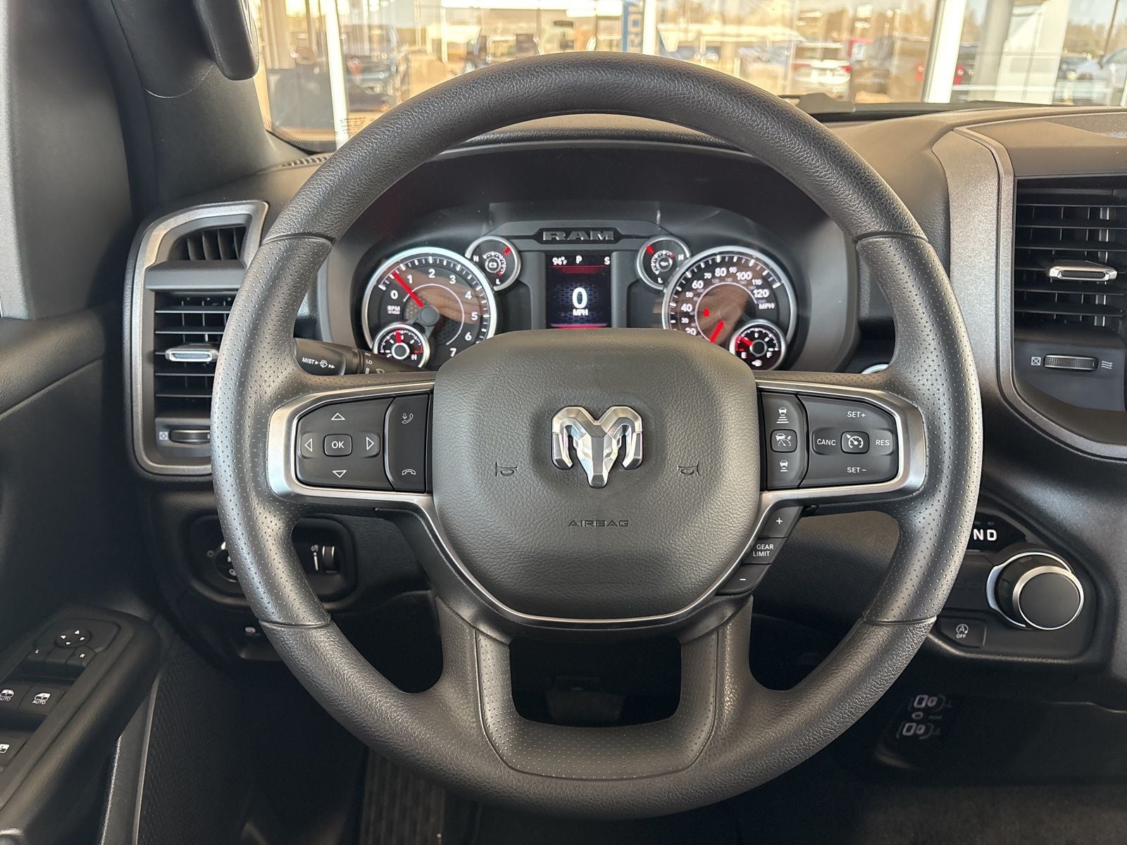 2026 RAM Ram 1500 RAM 1500 EXPRESS QUAD CAB 4X2 6'4' BOX