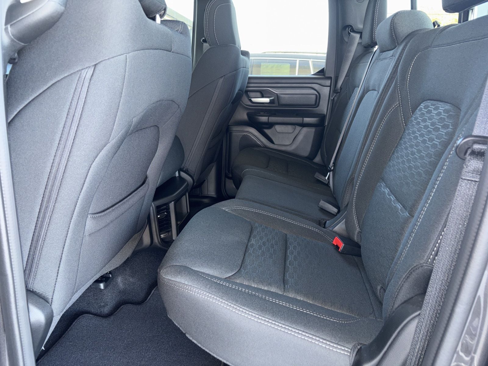 2026 RAM Ram 1500 RAM 1500 EXPRESS QUAD CAB 4X2 6'4' BOX