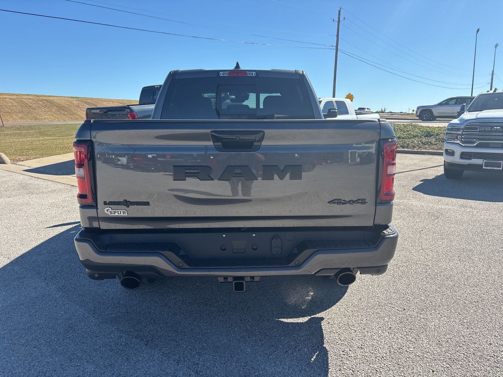 2026 RAM Ram 1500 RAM 1500 LONE STAR CREW CAB 4X4 5'7' BOX