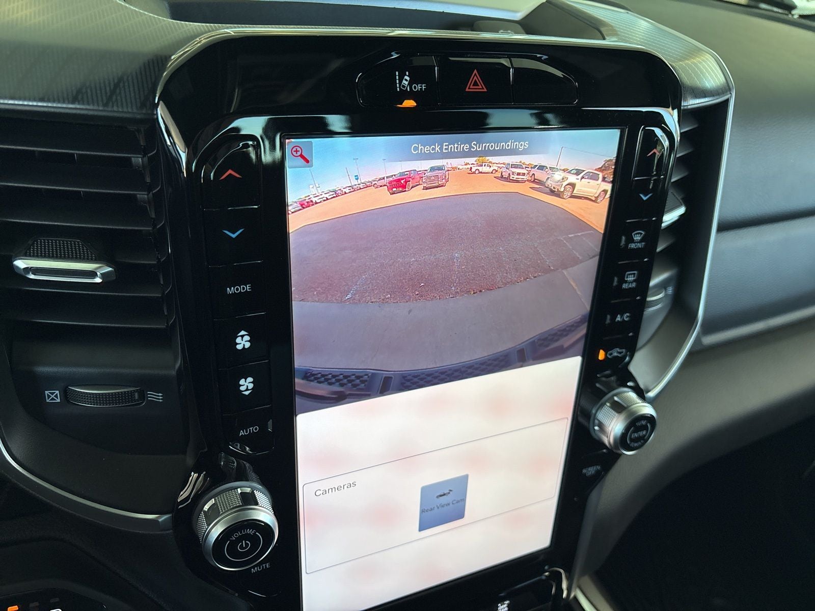 2026 RAM Ram 1500 RAM 1500 LONE STAR CREW CAB 4X4 5'7' BOX