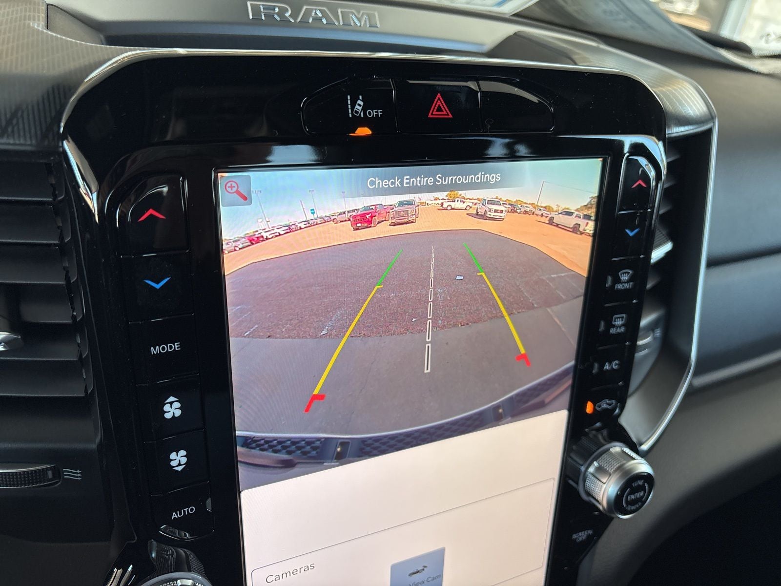 2026 RAM Ram 1500 RAM 1500 LONE STAR CREW CAB 4X4 5'7' BOX