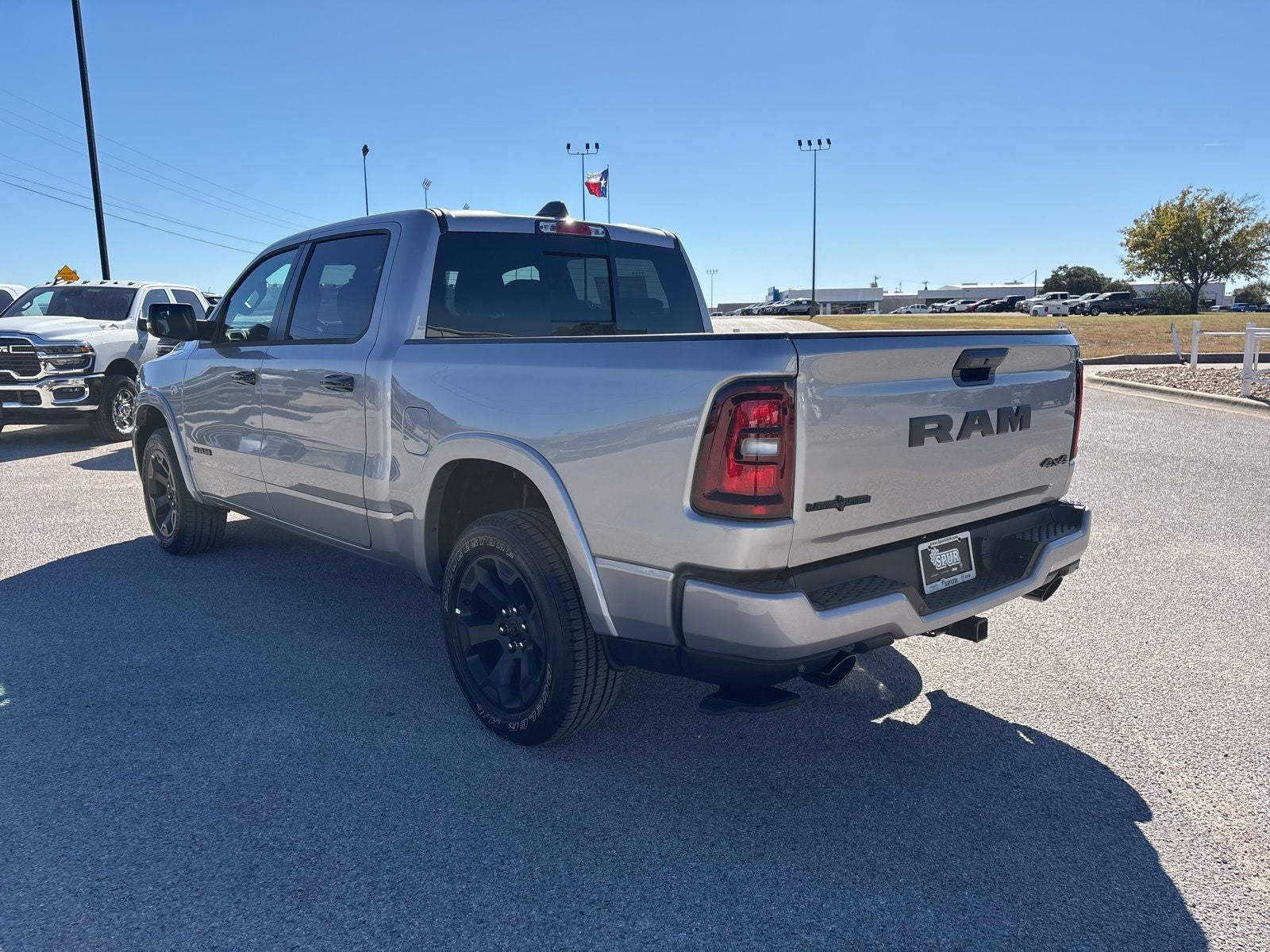2026 RAM Ram 1500 RAM 1500 LONE STAR CREW CAB 4X4 5'7' BOX