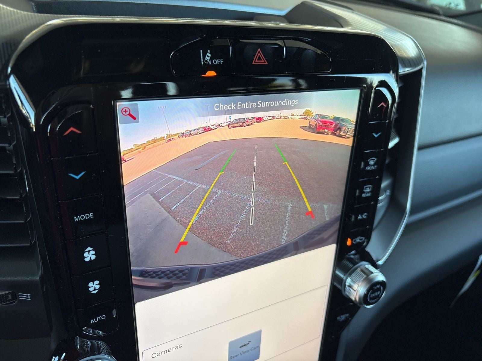 2026 RAM Ram 1500 RAM 1500 LONE STAR CREW CAB 4X4 5'7' BOX