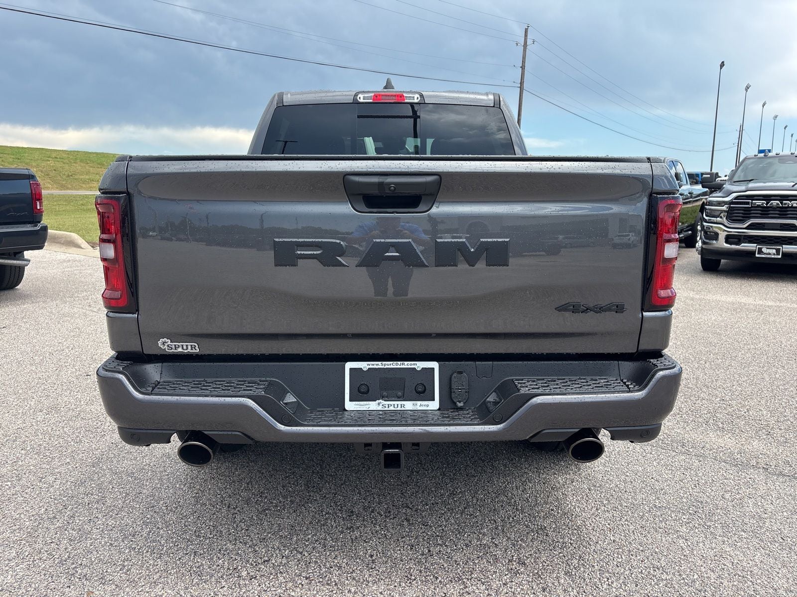 2026 RAM Ram 1500 RAM 1500 EXPRESS CREW CAB 4X4 5'7' BOX