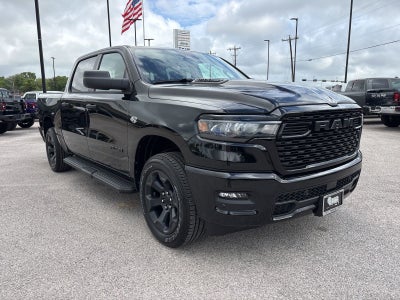 2026 RAM Ram 1500 RAM 1500 EXPRESS CREW CAB 4X4 5'7' BOX