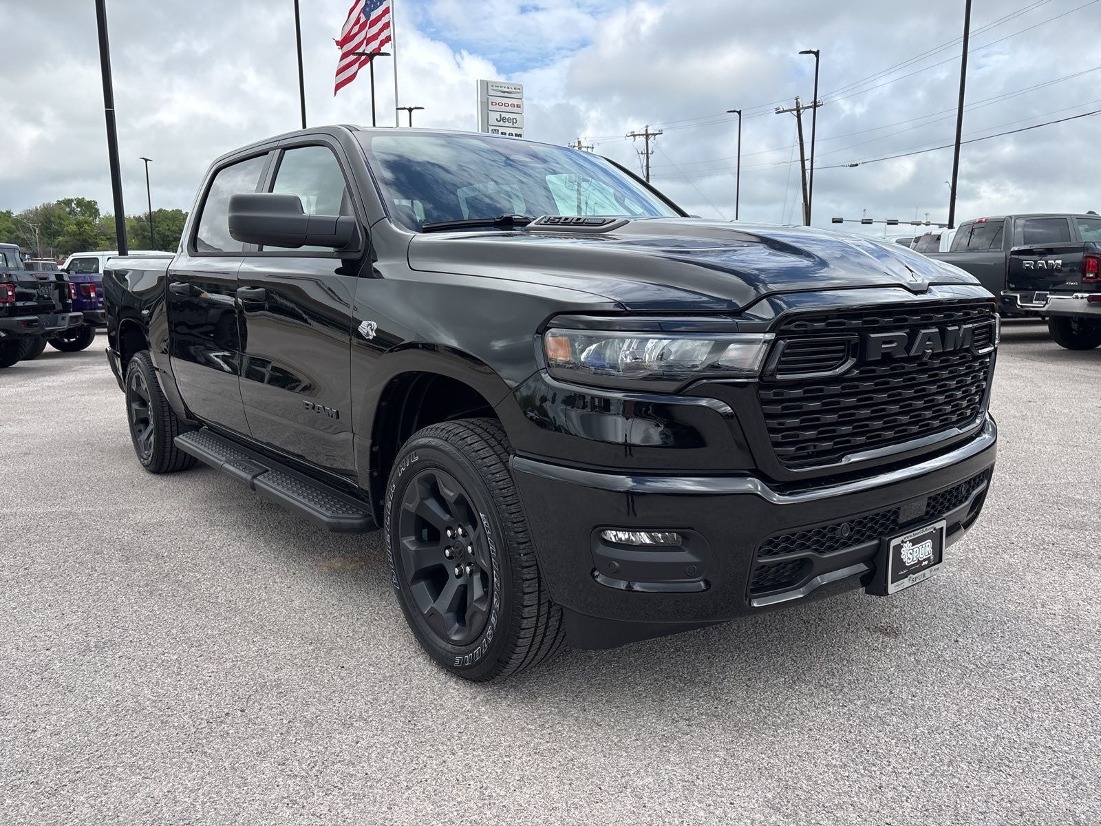 2026 RAM Ram 1500 RAM 1500 EXPRESS CREW CAB 4X4 5'7' BOX