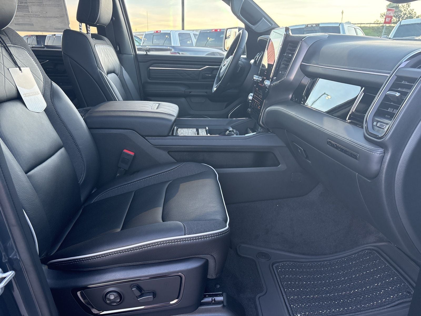 2026 RAM Ram 1500 RAM 1500 LIMITED CREW CAB 4X4 5'7' BOX