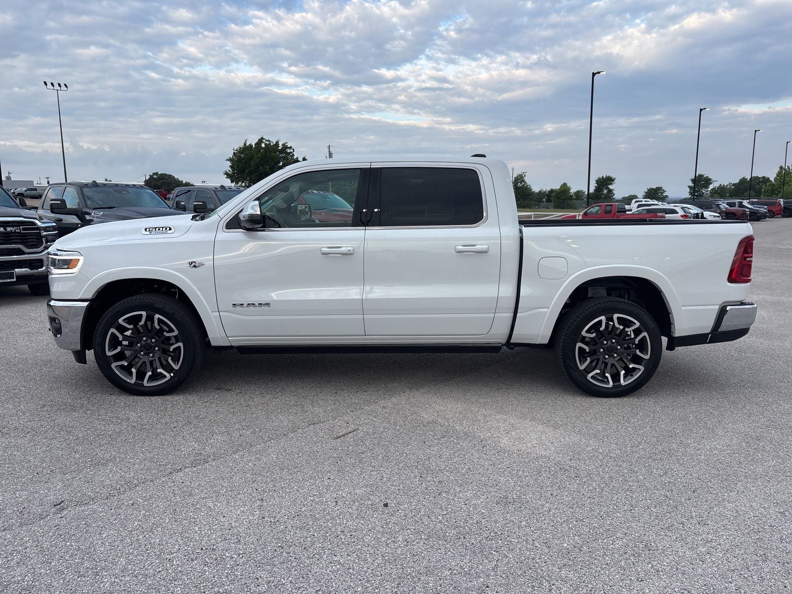 2026 RAM Ram 1500 RAM 1500 LIMITED LONGHORN CREW CAB 4X4 5'7' BOX