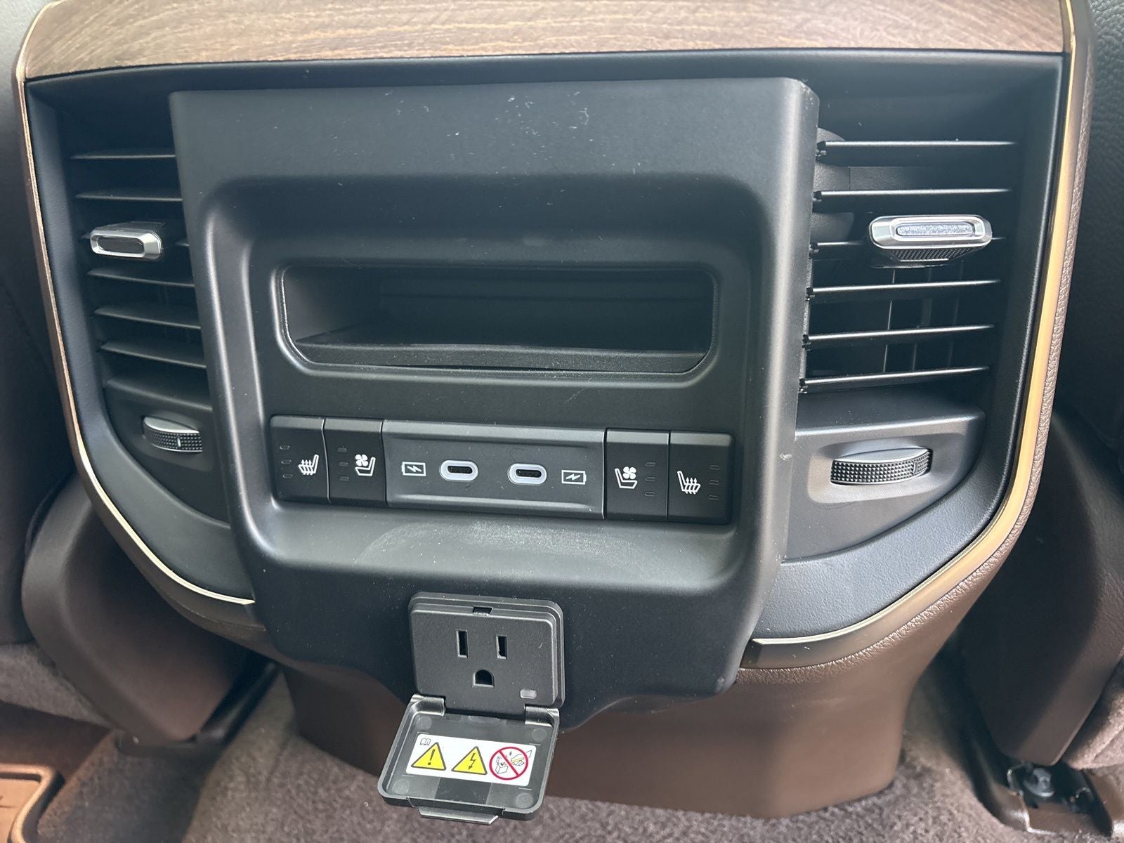 2026 RAM Ram 1500 RAM 1500 LIMITED LONGHORN CREW CAB 4X4 5'7' BOX