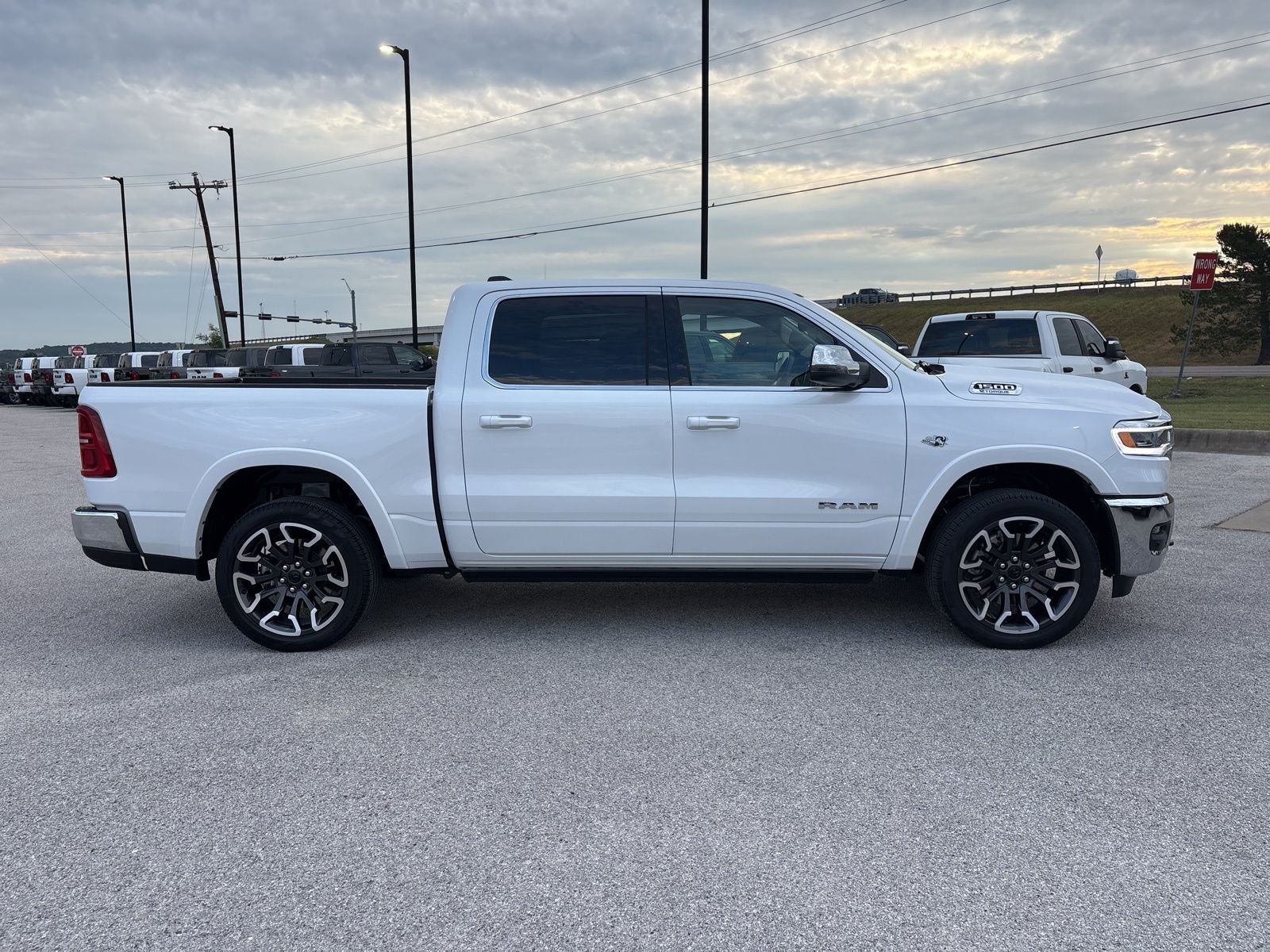 2026 RAM Ram 1500 RAM 1500 LIMITED LONGHORN CREW CAB 4X4 5'7' BOX
