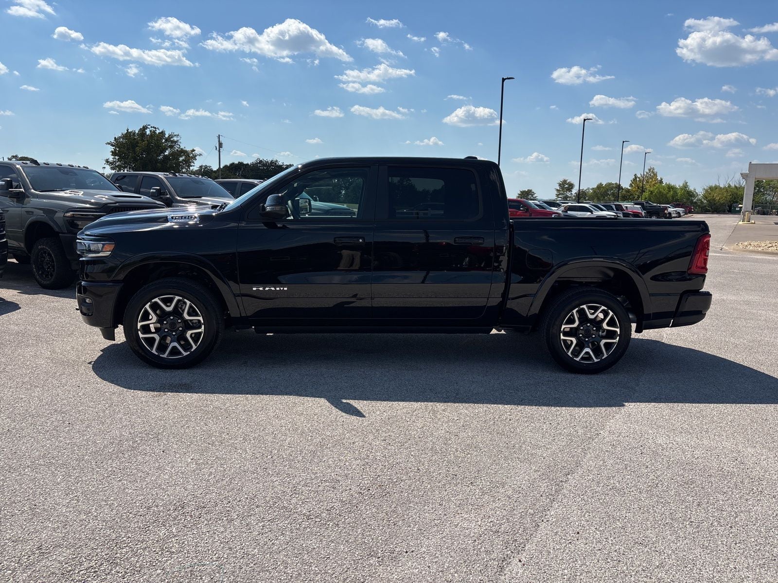 2026 RAM Ram 1500 RAM 1500 LARAMIE CREW CAB 4X4 5'7' BOX