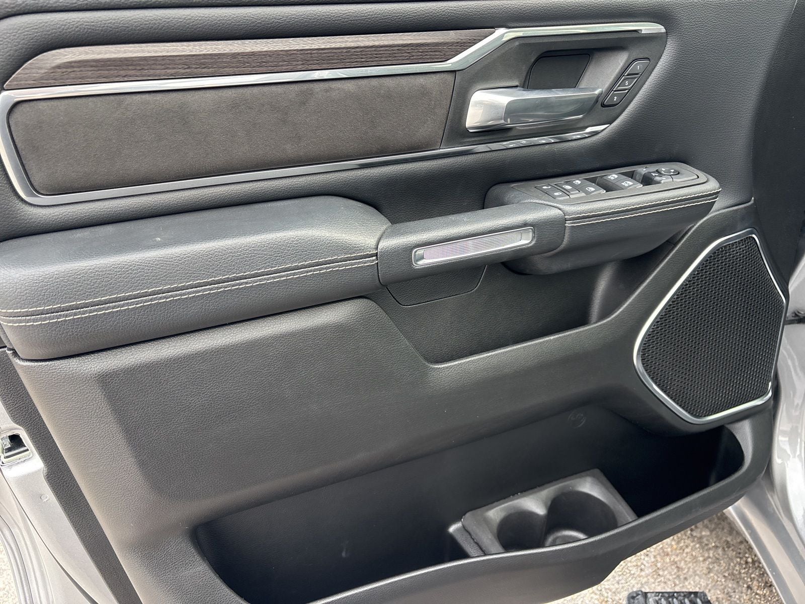 2025 RAM Ram 1500 Laramie Crew Cab 4x4 5'7' Box