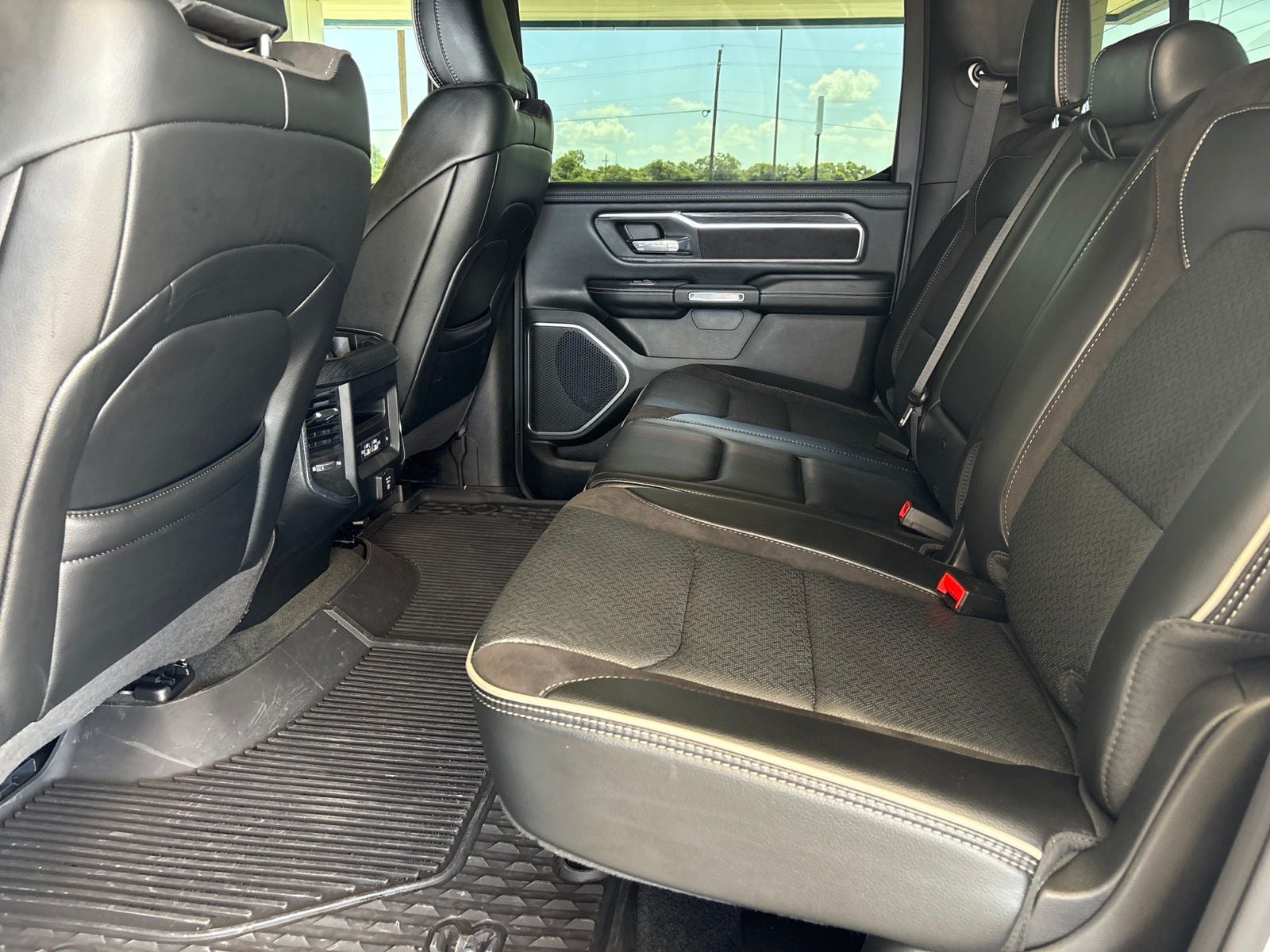2024 RAM Ram 1500 Laramie Crew Cab 4x4 5'7' Box