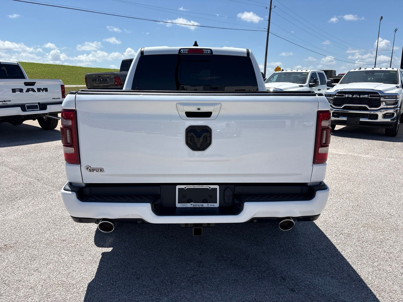 2024 RAM Ram 1500 Laramie Crew Cab 4x4 5'7' Box