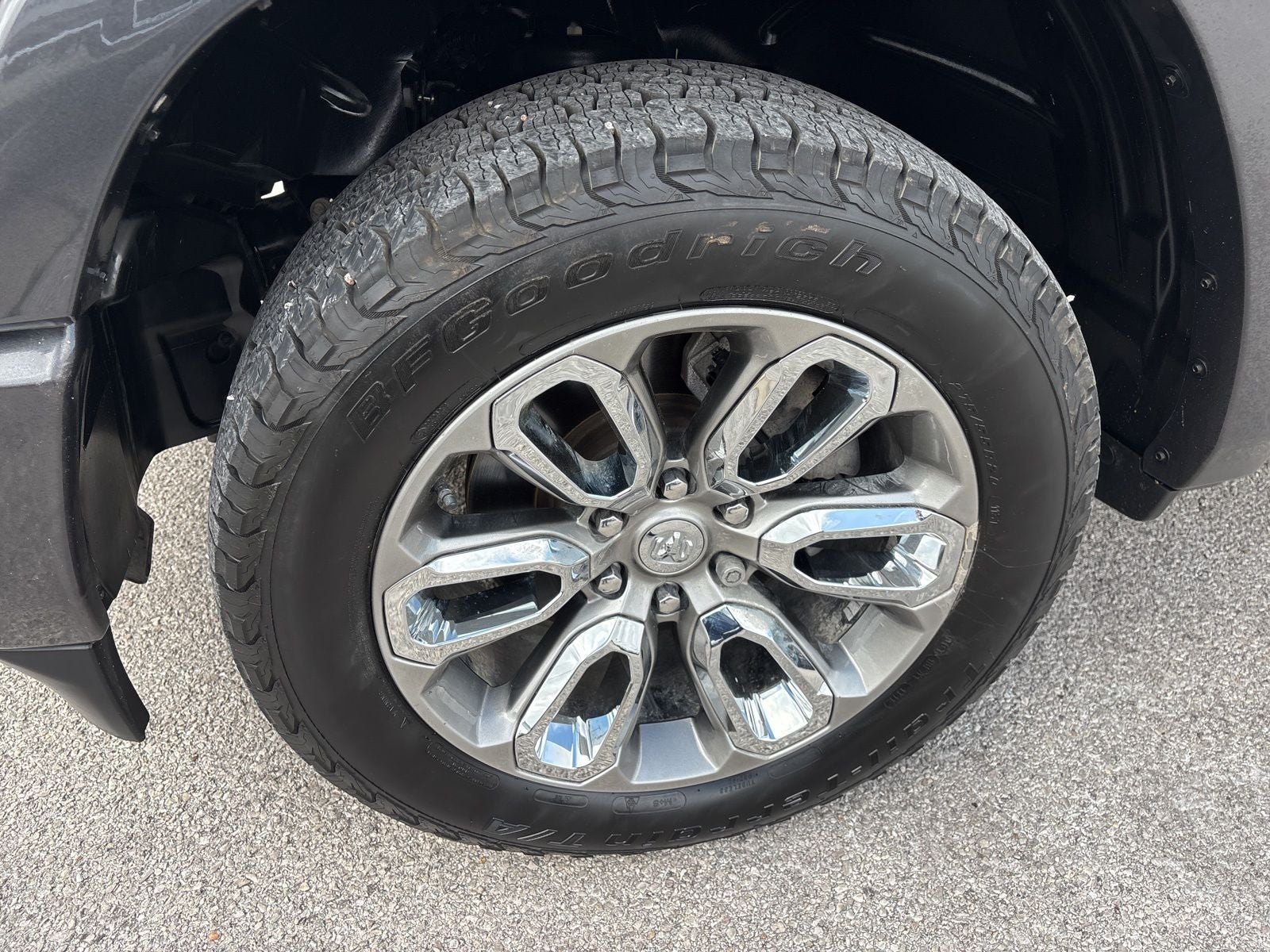 2022 RAM Ram 1500 Laramie Crew Cab 4x4 5'7' Box