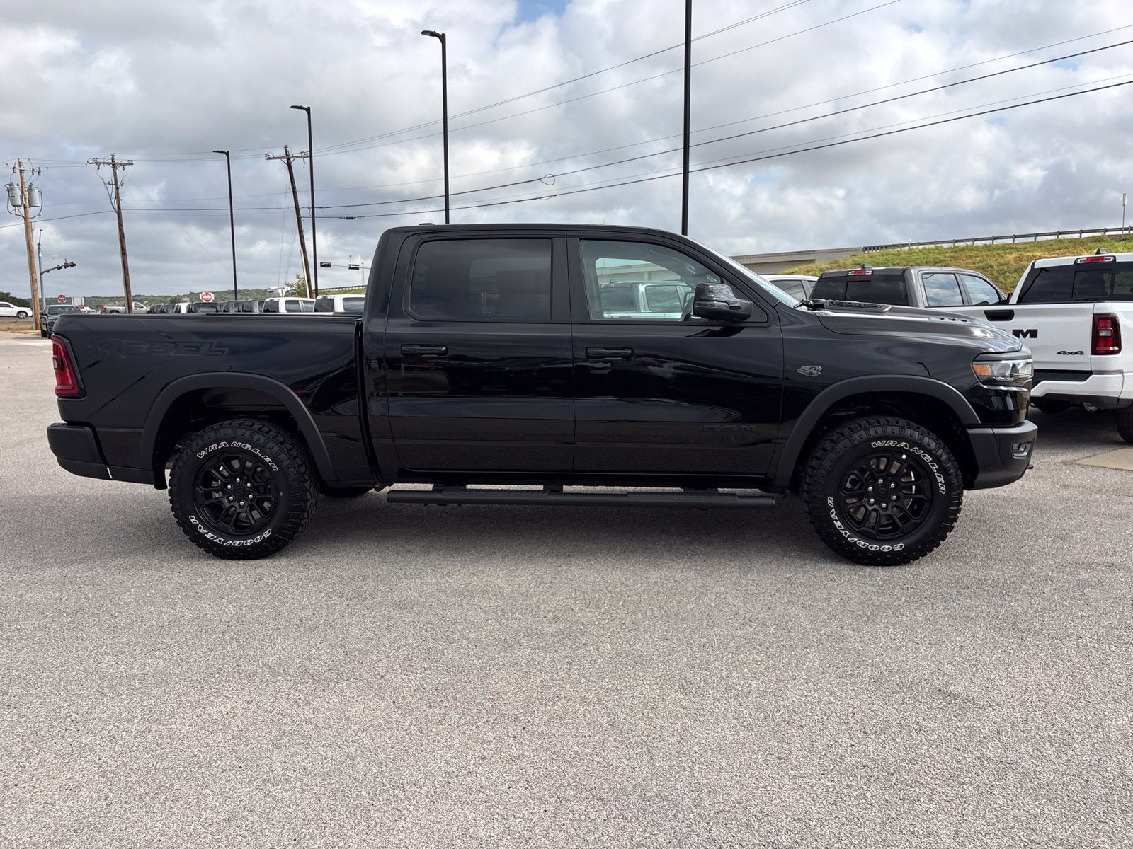 2027 RAM Ram 1500 RAM 1500 REBEL CREW CAB 4X4 5'7' BOX