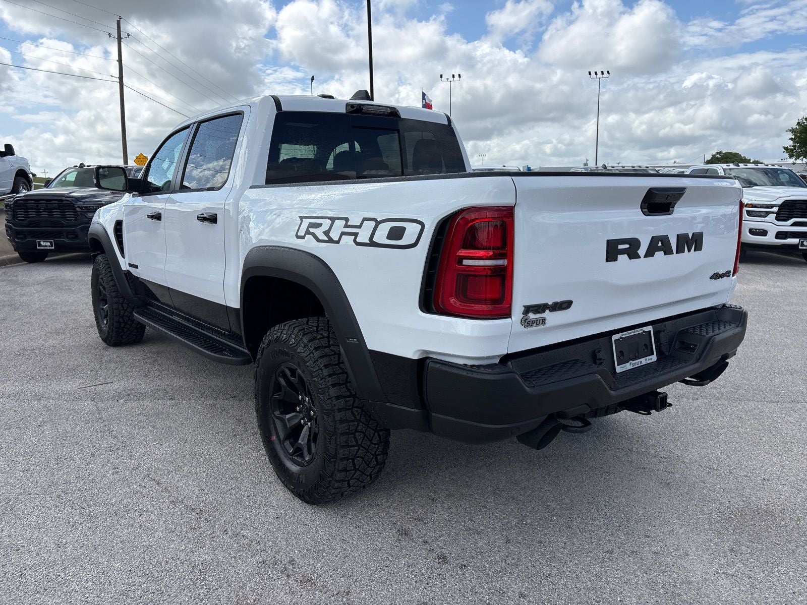 2026 RAM Ram 1500 RAM 1500 RHO CREW CAB 4X4 5'7' BOX