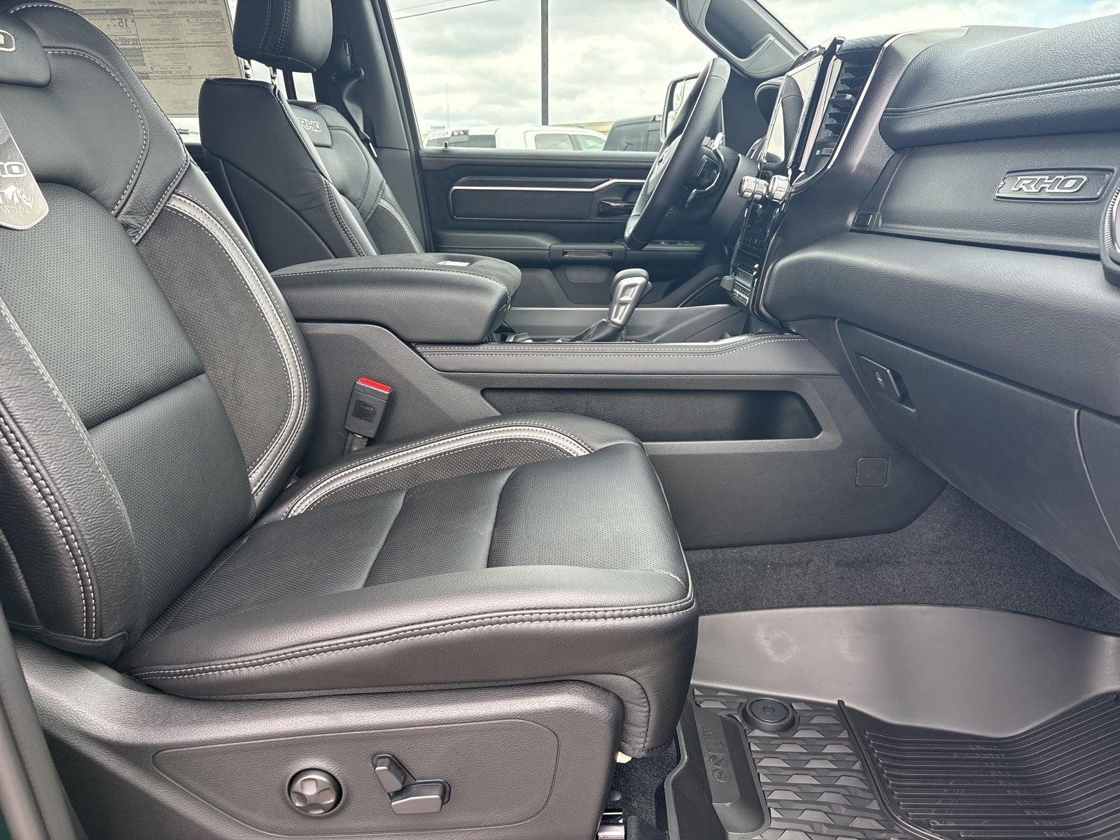 2026 RAM Ram 1500 RAM 1500 RHO CREW CAB 4X4 5'7' BOX