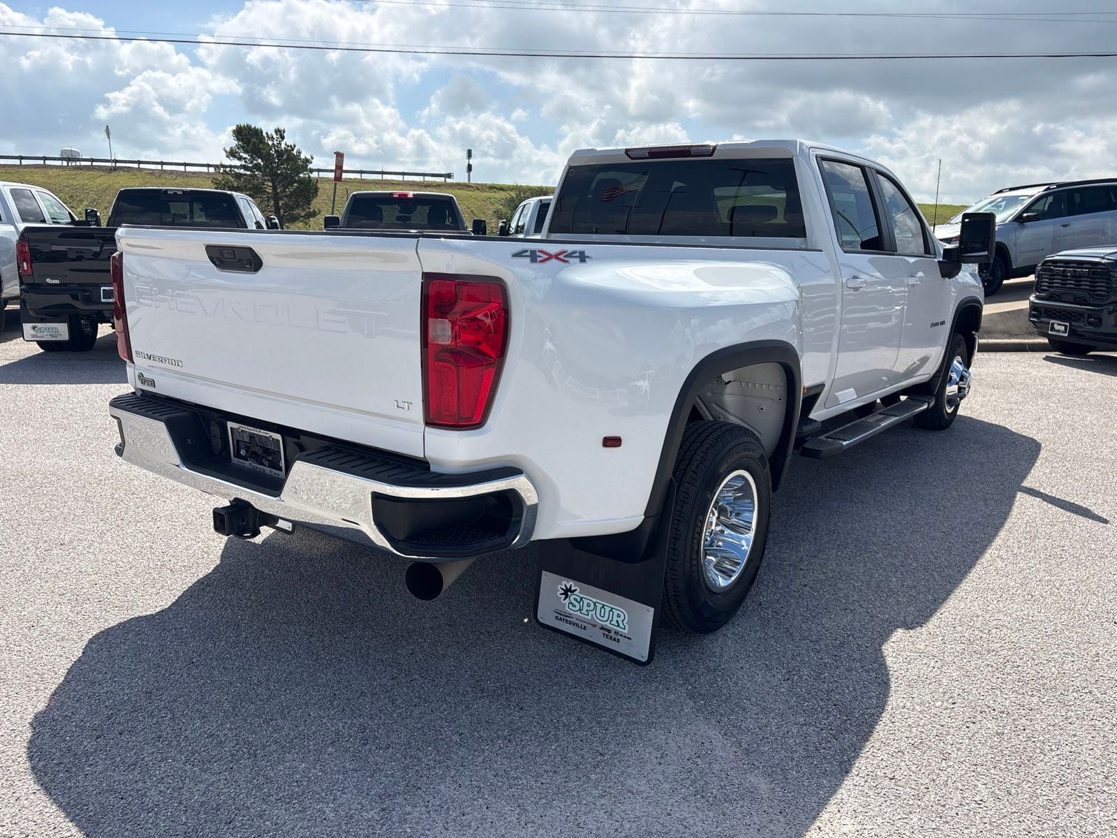 2024 Chevrolet Silverado 3500HD 4WD Crew Cab Long Bed LT