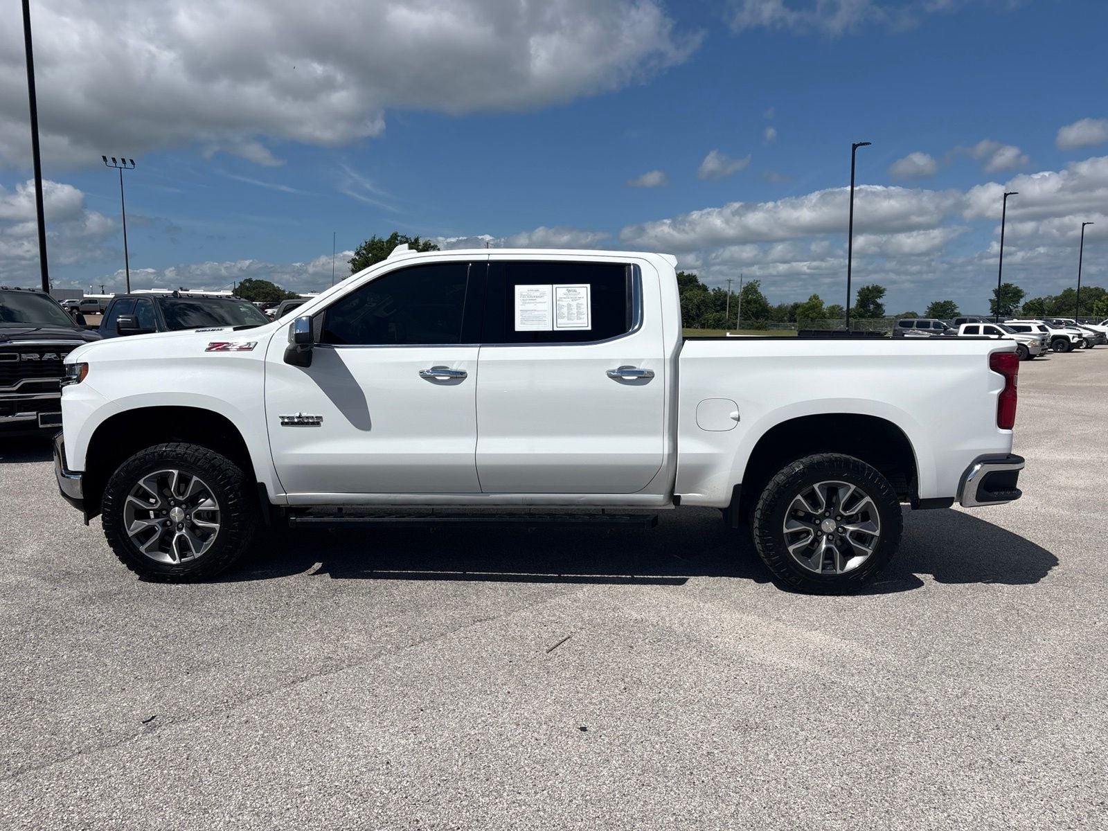 2021 Chevrolet Silverado 1500 4WD Crew Cab Short Bed LTZ