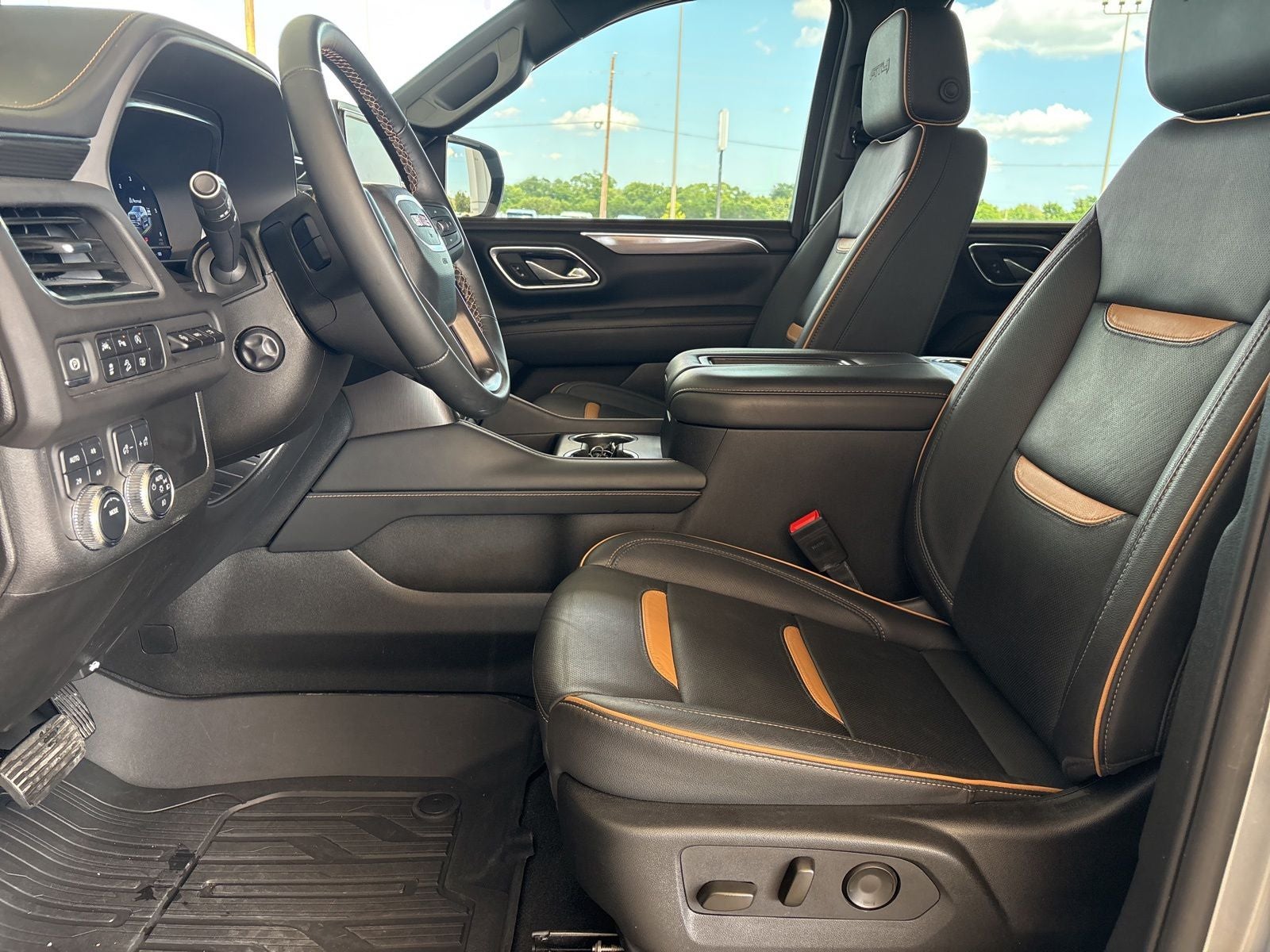 2024 GMC Yukon 4WD AT4