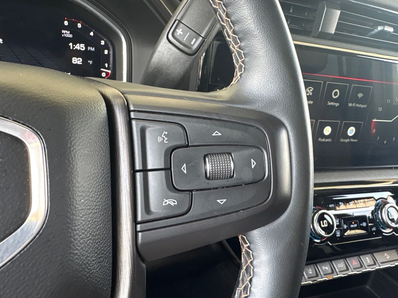 2024 GMC Sierra 2500HD 4WD Crew Cab Standard Bed AT4