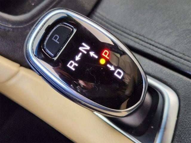 2018 Cadillac XT5 Standard