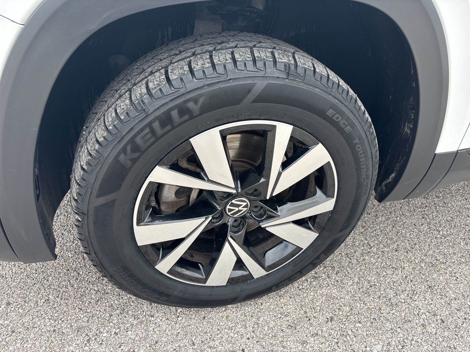 2020 Volkswagen Atlas Cross Sport 2.0T SE