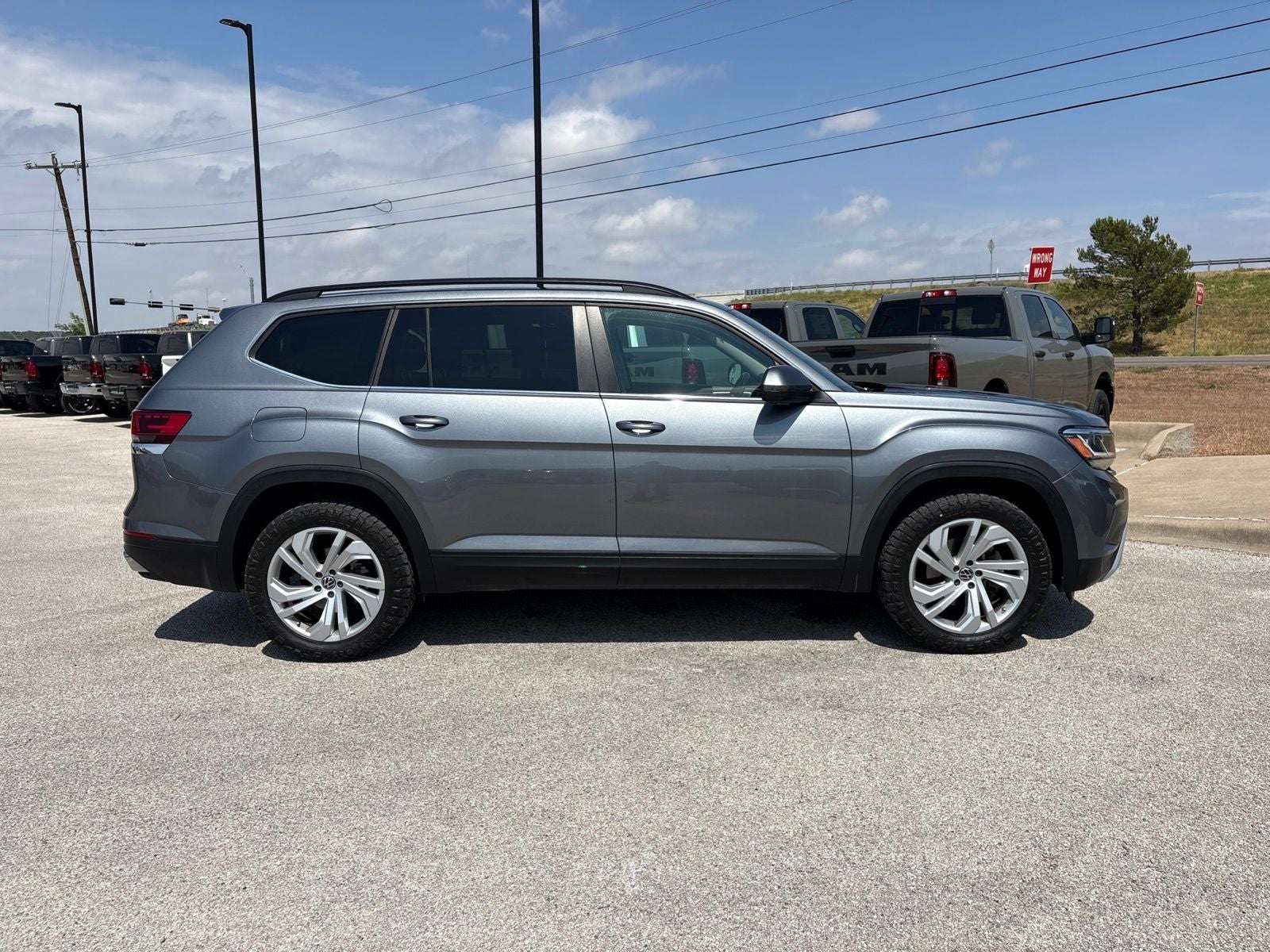 2021 Volkswagen Atlas 3.6L V6 SE w/Technology