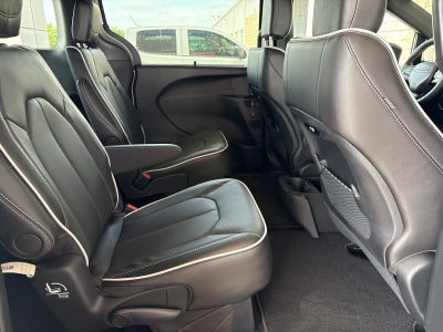 2027 Chrysler Pacifica PACIFICA LIMITED