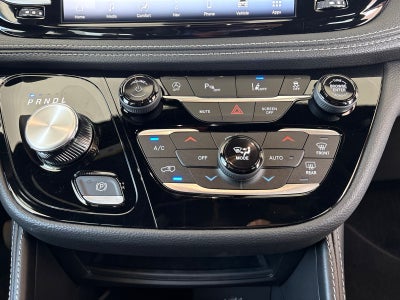 2027 Chrysler Pacifica PACIFICA LIMITED