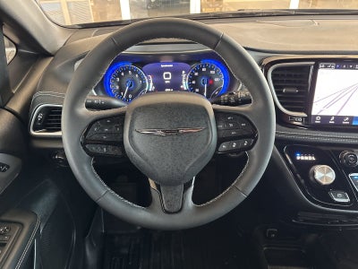 2023 Chrysler Pacifica Touring L AWD