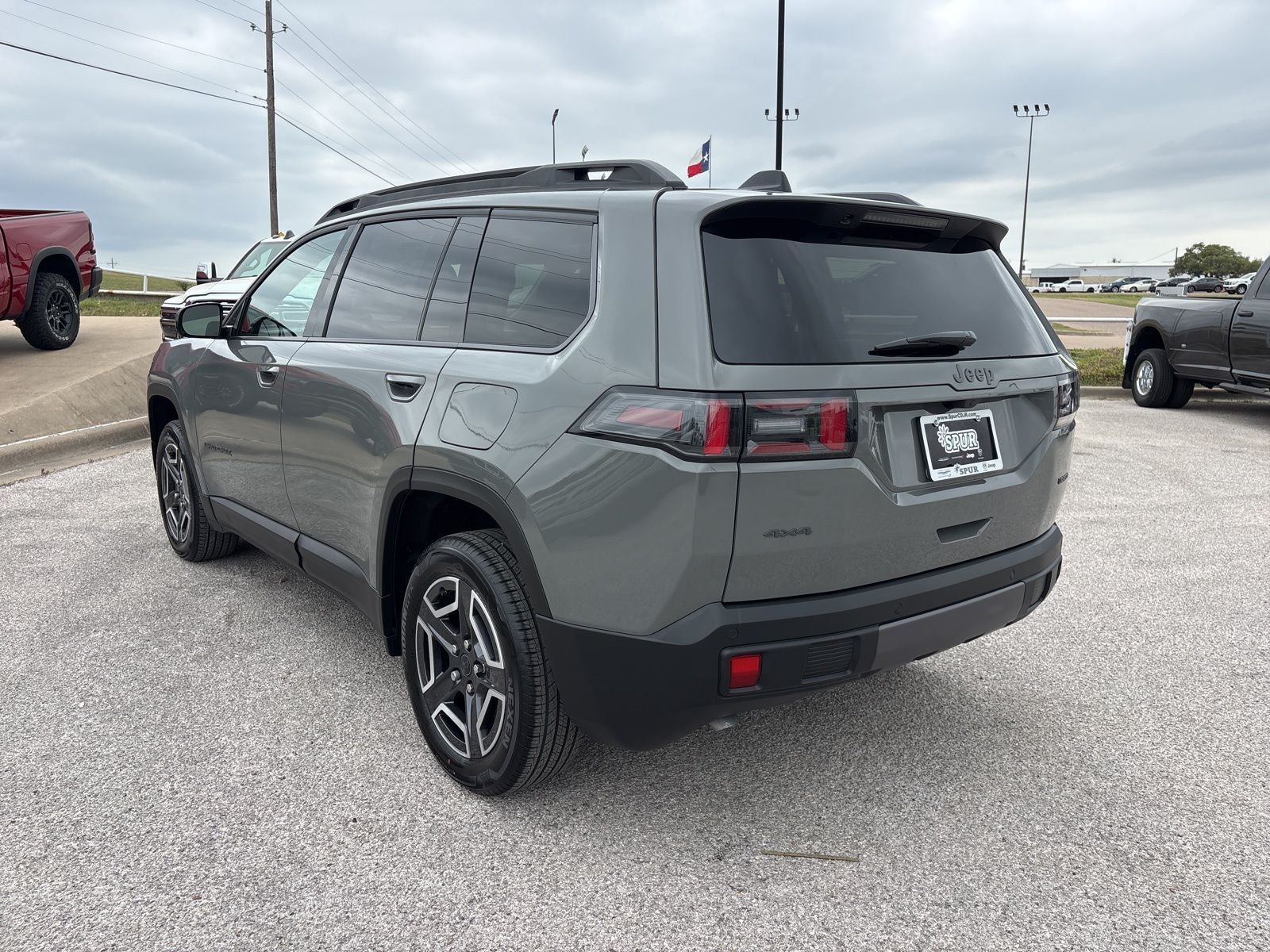 2026 Jeep Cherokee CHEROKEE LAREDO 4X4