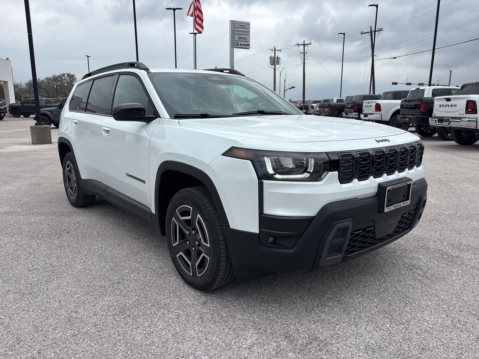 2026 Jeep Cherokee CHEROKEE LAREDO 4X4