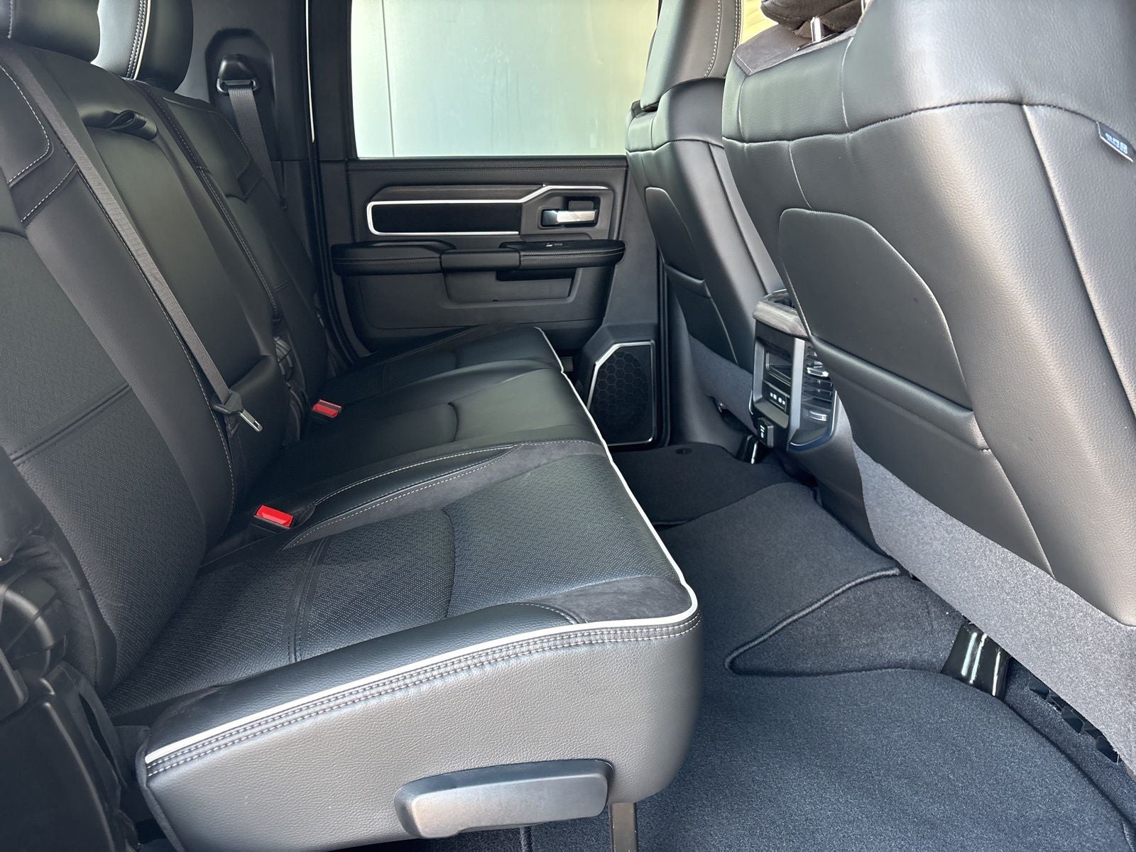 2026 RAM Ram 2500 RAM 2500 LARAMIE MEGA CAB 4X4 6'4' BOX