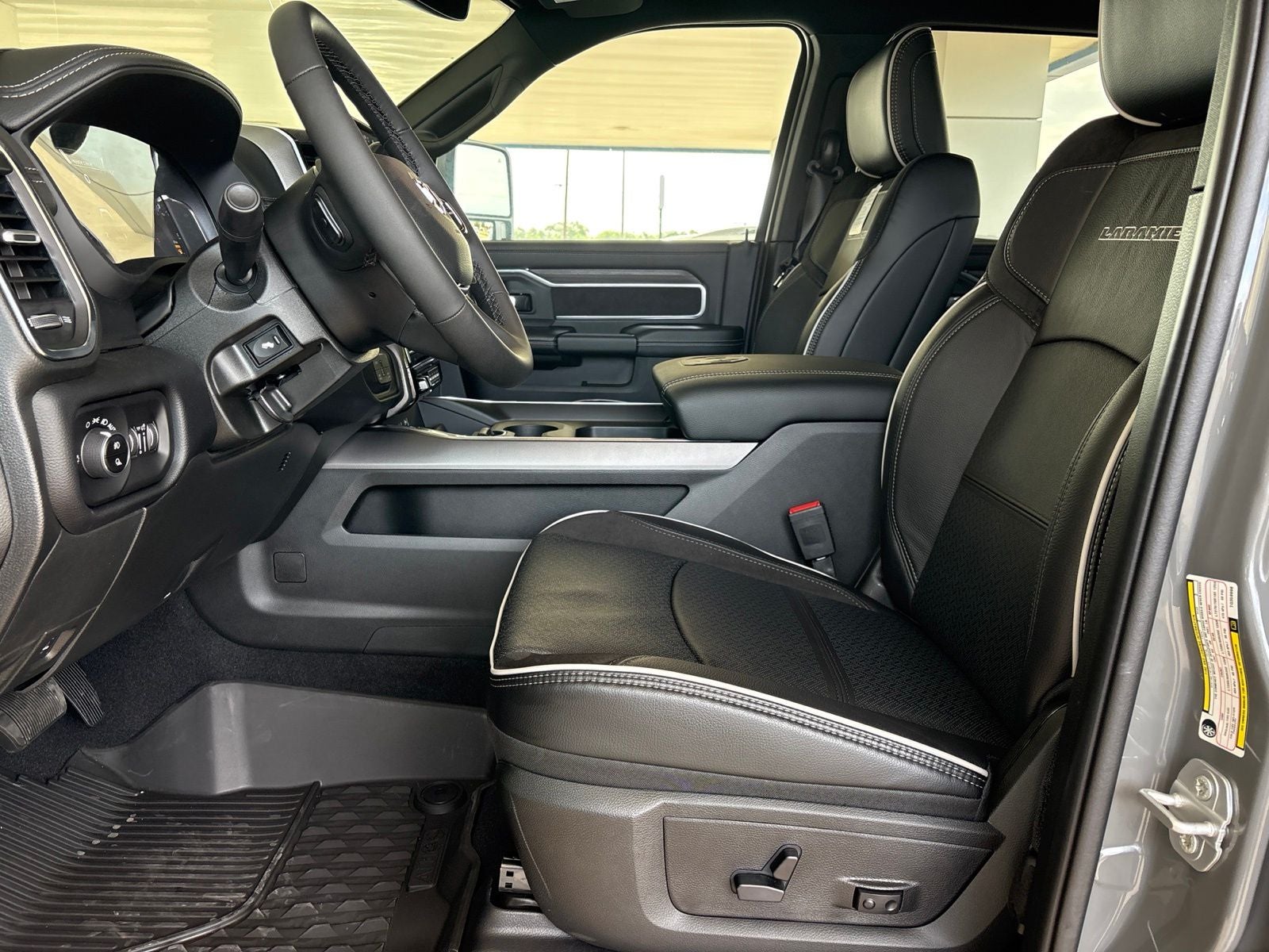 2026 RAM Ram 2500 RAM 2500 LARAMIE MEGA CAB 4X4 6'4' BOX