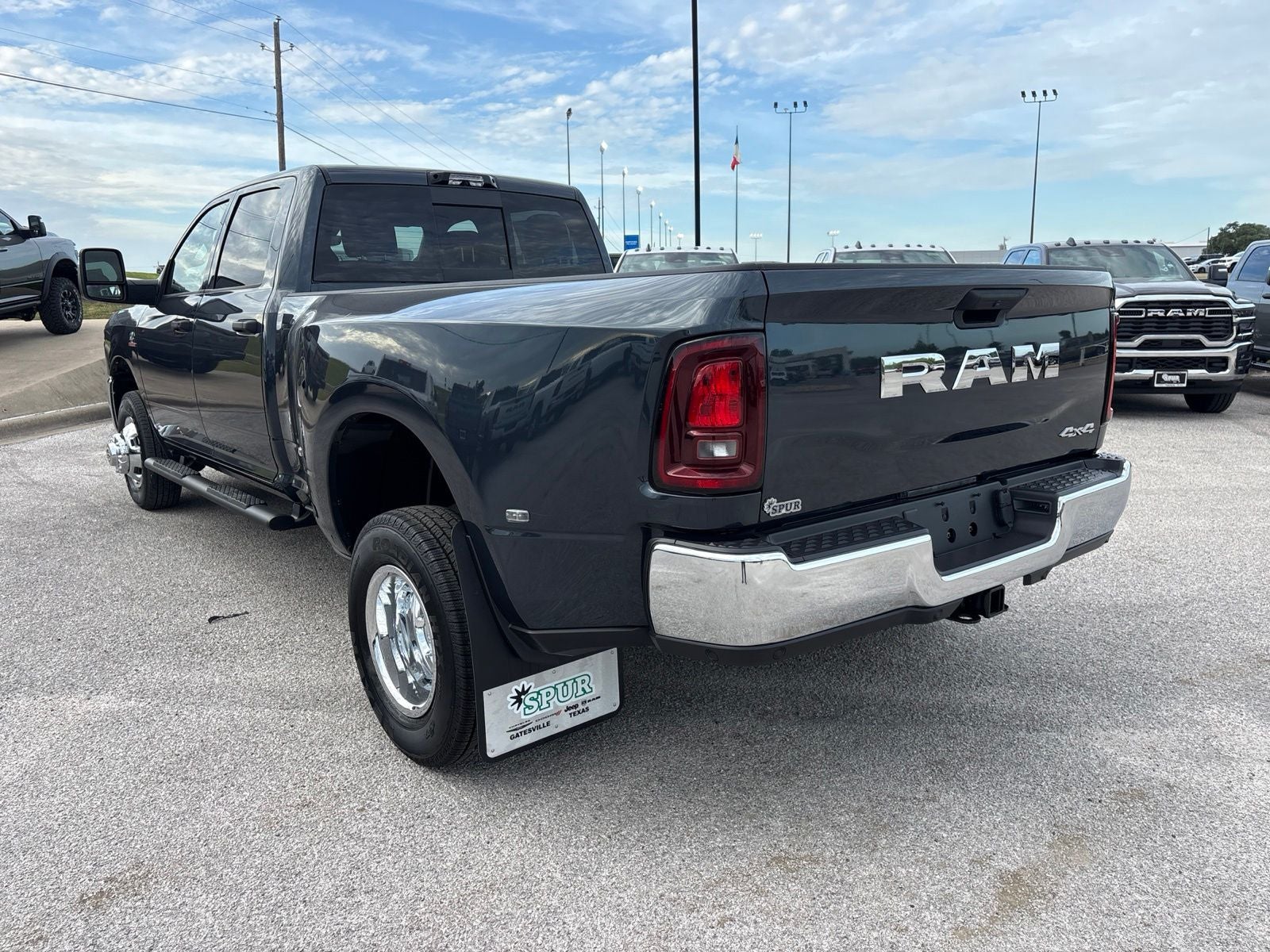 2026 RAM Ram 3500 RAM 3500 TRADESMAN CREW CAB 4X4 8' BOX