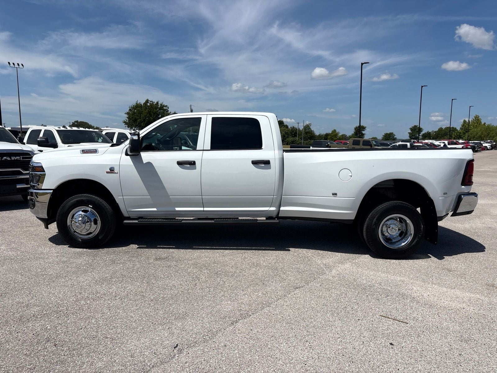 2026 RAM Ram 3500 RAM 3500 TRADESMAN CREW CAB 4X4 8' BOX