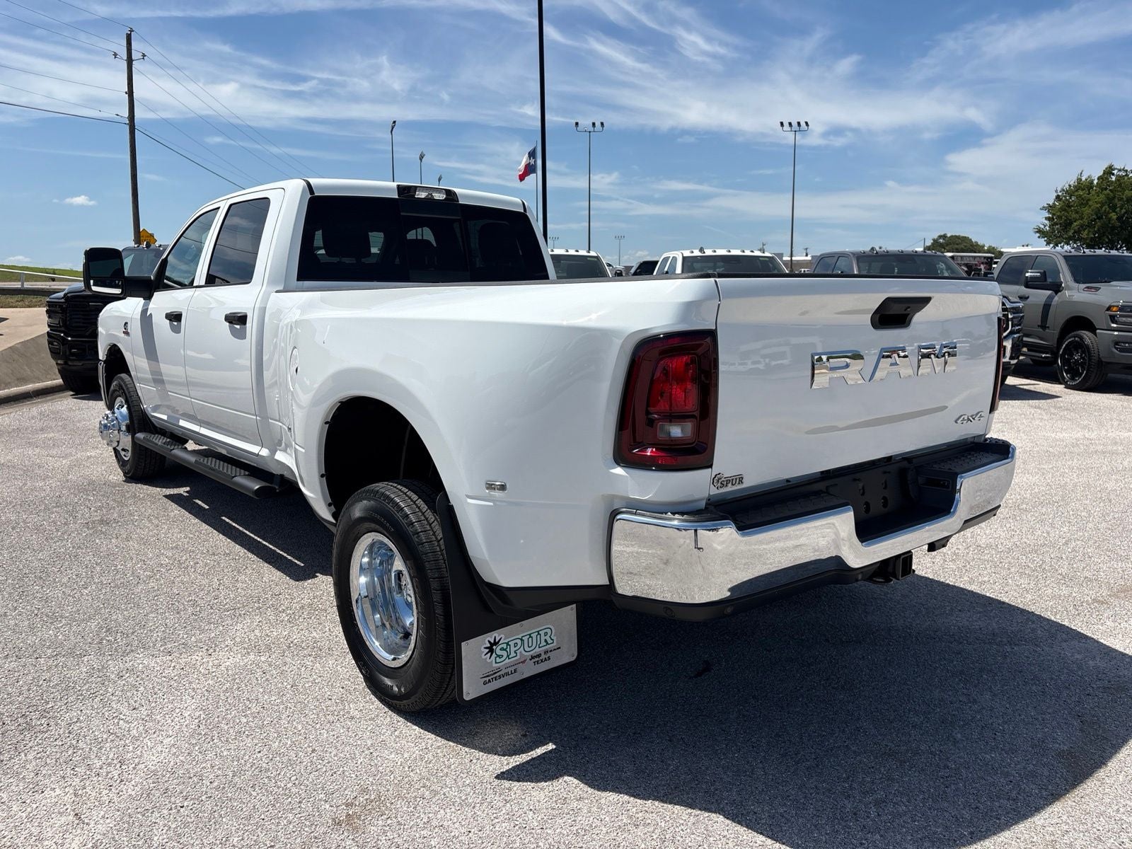 2026 RAM Ram 3500 RAM 3500 TRADESMAN CREW CAB 4X4 8' BOX