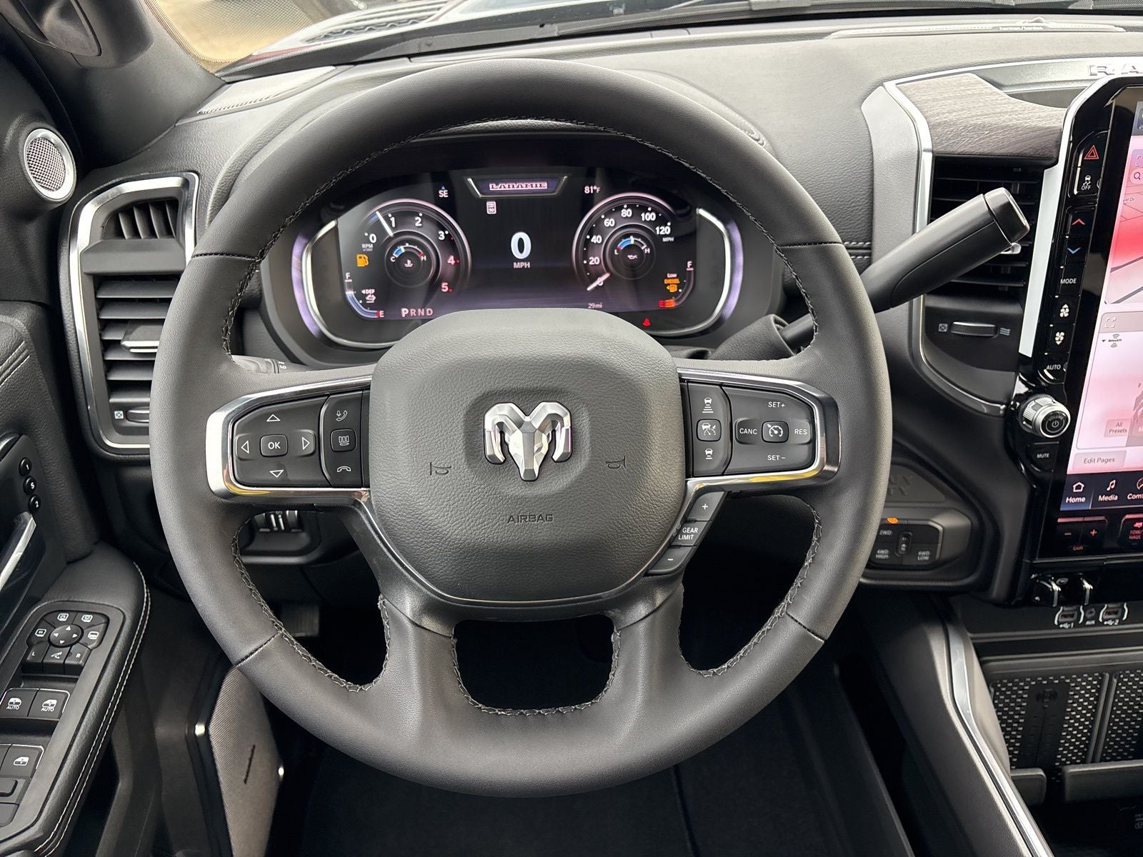 2026 RAM Ram 3500 RAM 3500 LARAMIE MEGA CAB 4X4 6'4' BOX