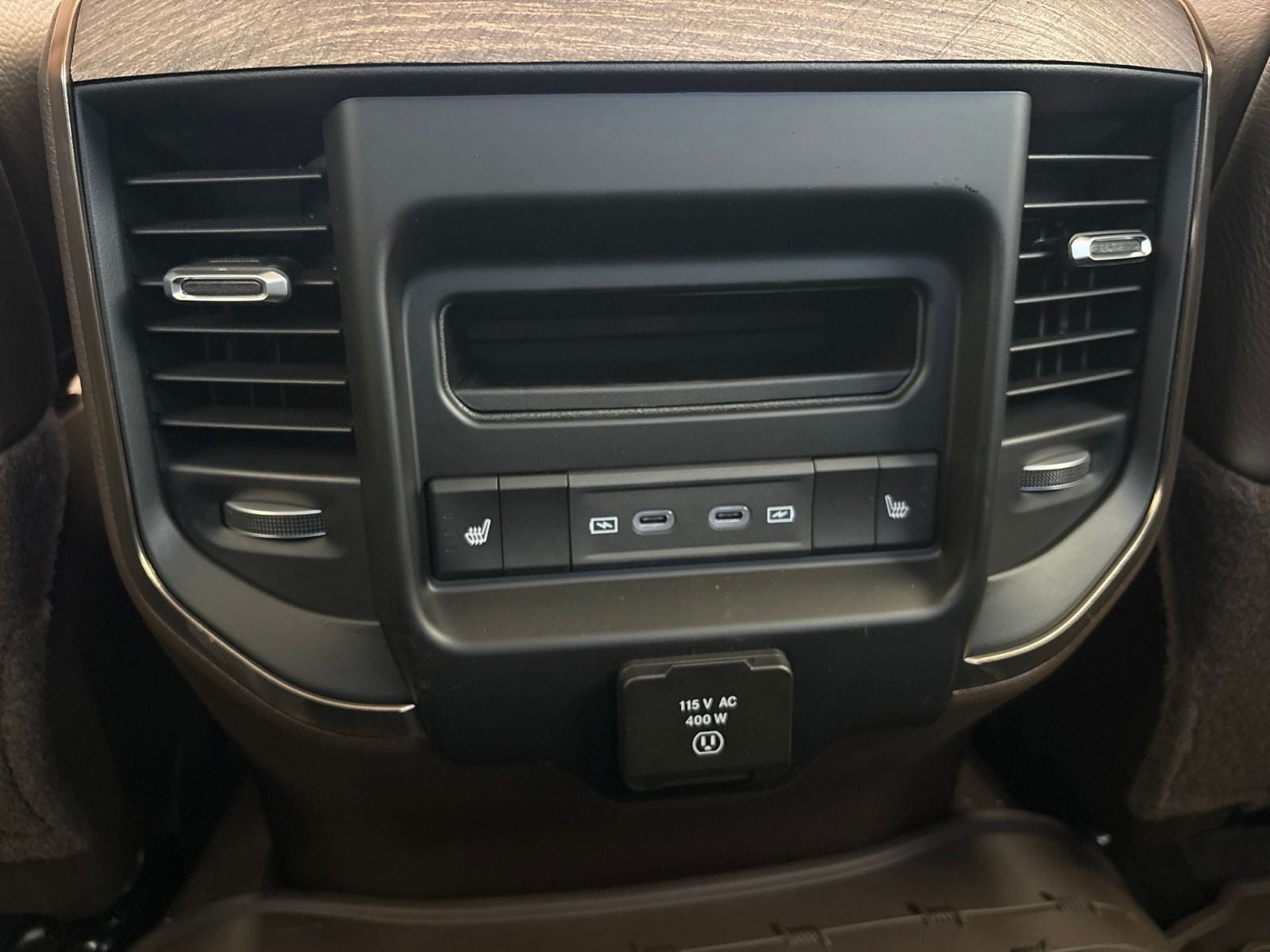 2026 RAM Ram 3500 RAM 3500 LIMITED LONGHORN MEGA CAB 4X4 6'4' BOX