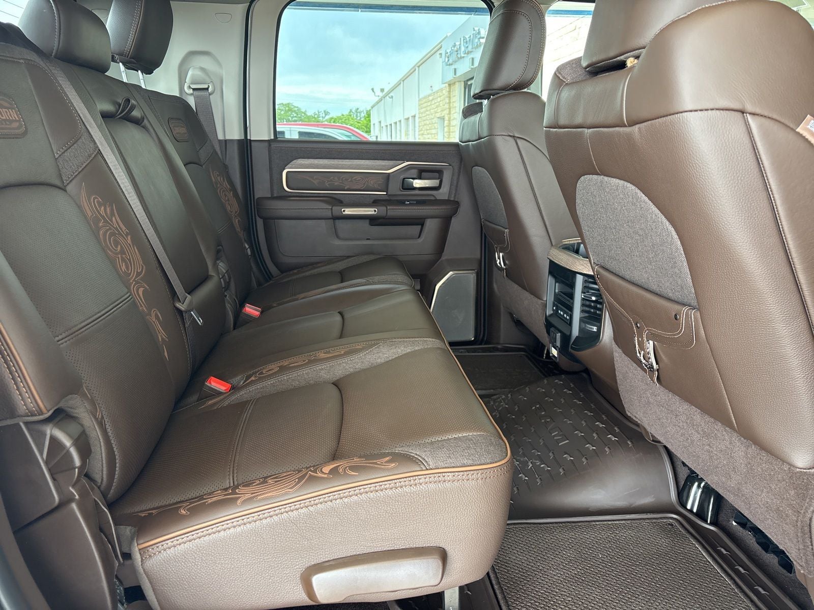 2026 RAM Ram 3500 RAM 3500 LIMITED LONGHORN MEGA CAB 4X4 6'4' BOX