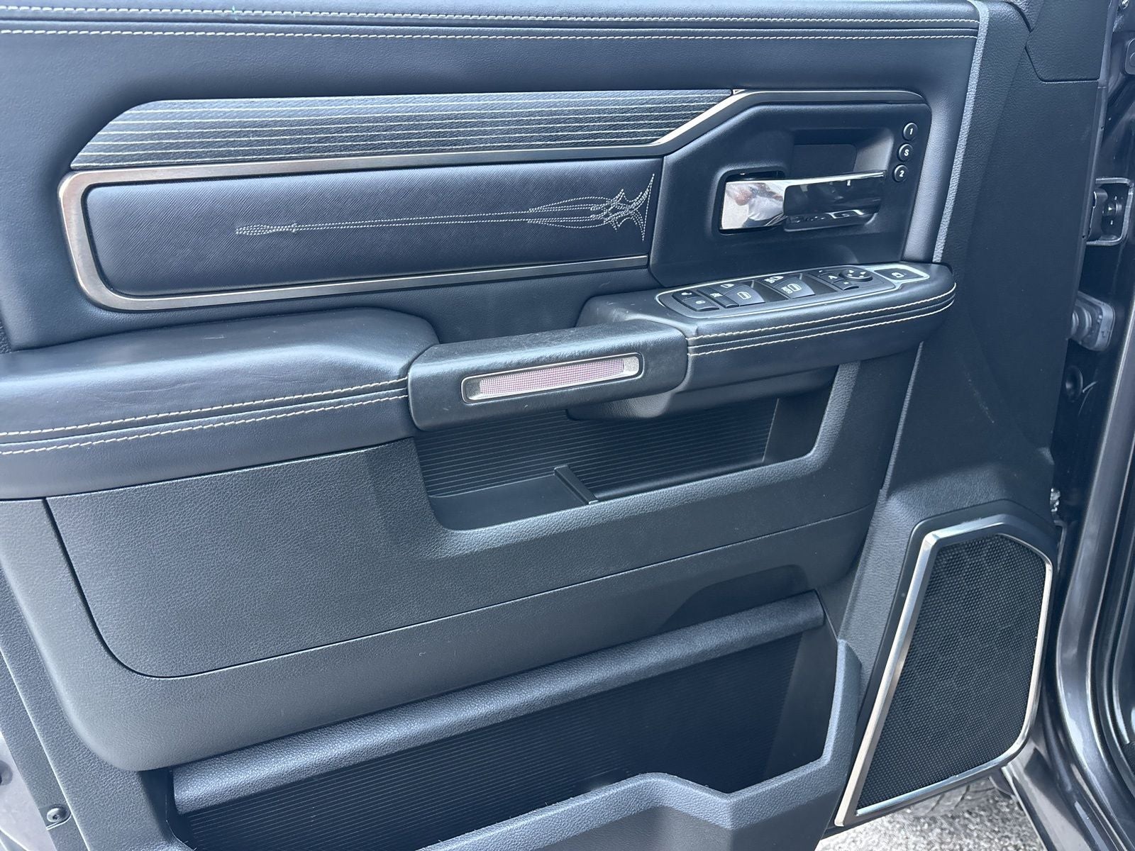 2022 RAM Ram 3500 Limited Crew Cab 4x4 8' Box