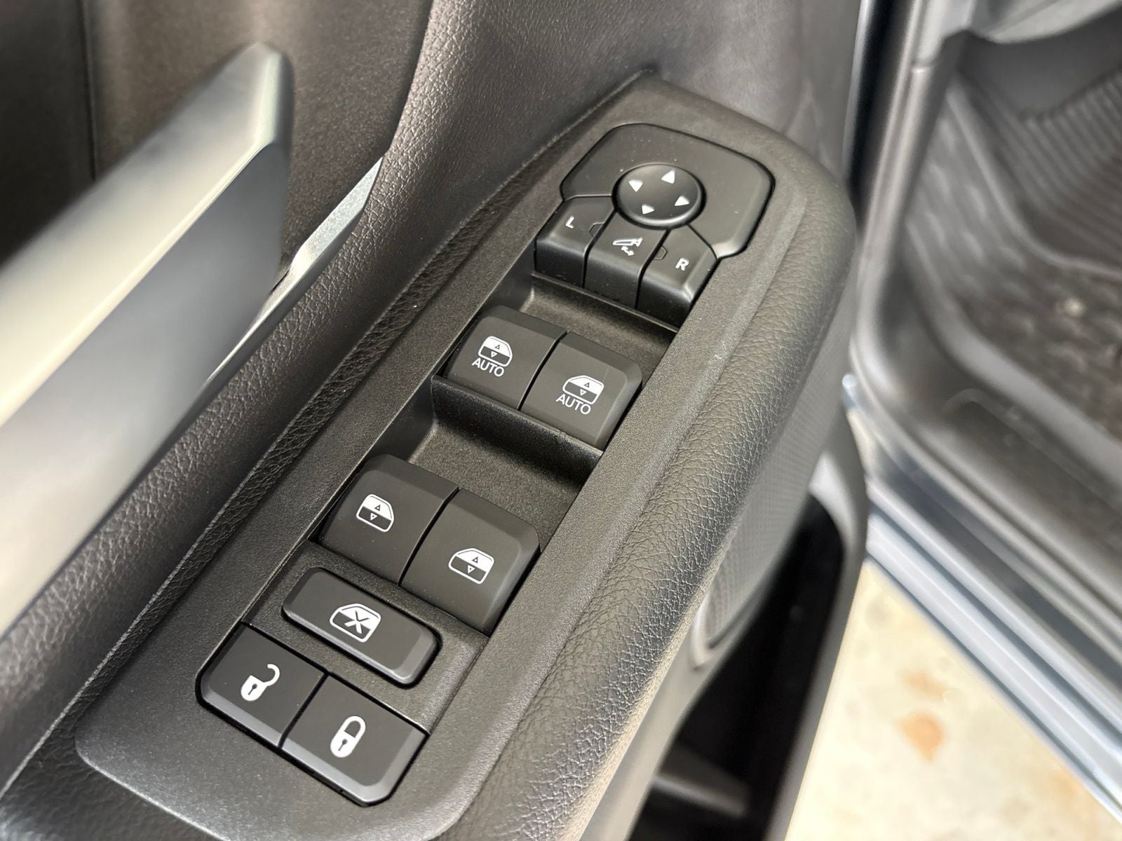 2026 RAM Ram 1500 RAM 1500 LONE STAR CREW CAB 4X2 5'7' BOX