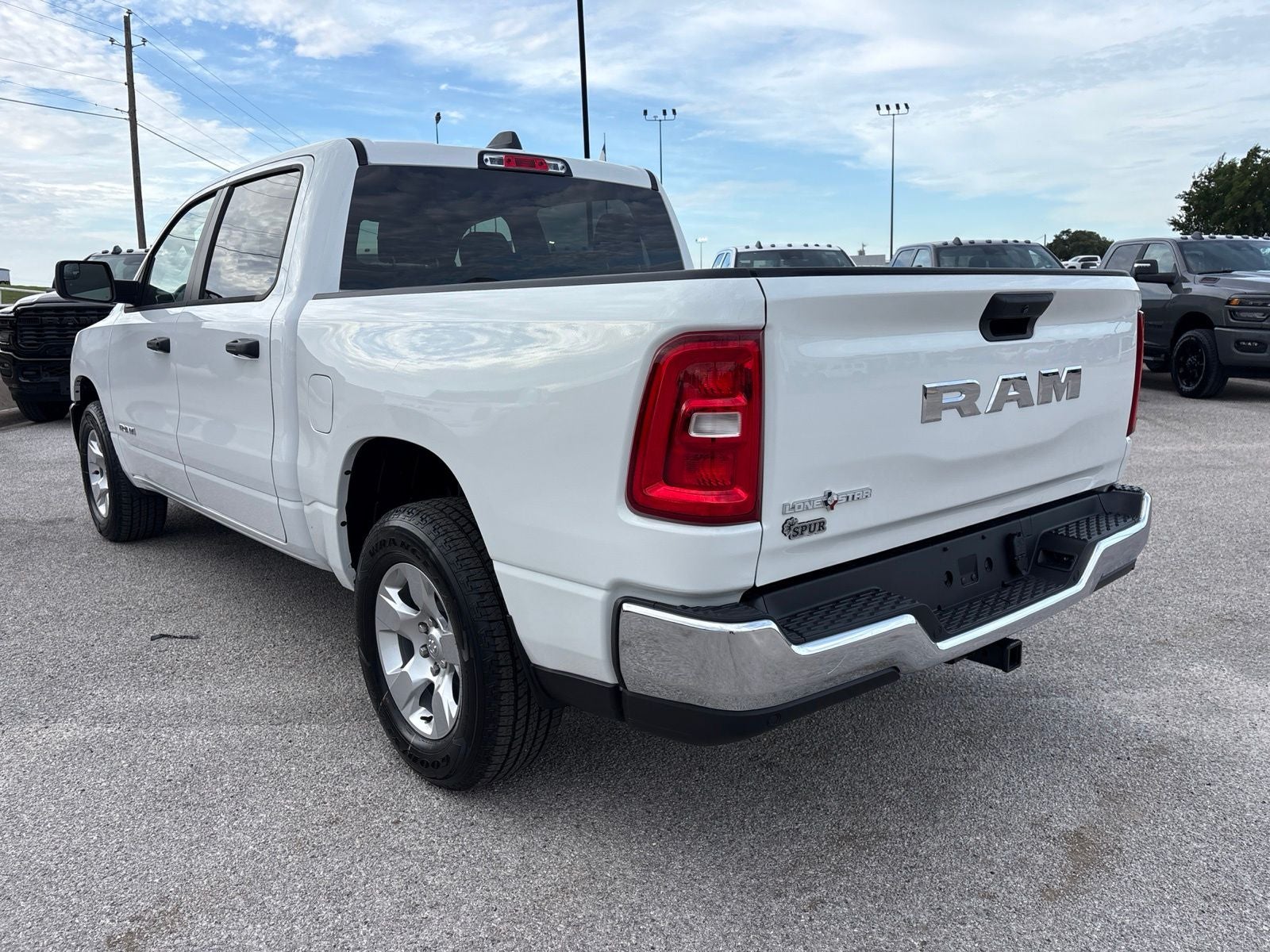 2026 RAM Ram 1500 RAM 1500 LONE STAR CREW CAB 4X2 5'7' BOX