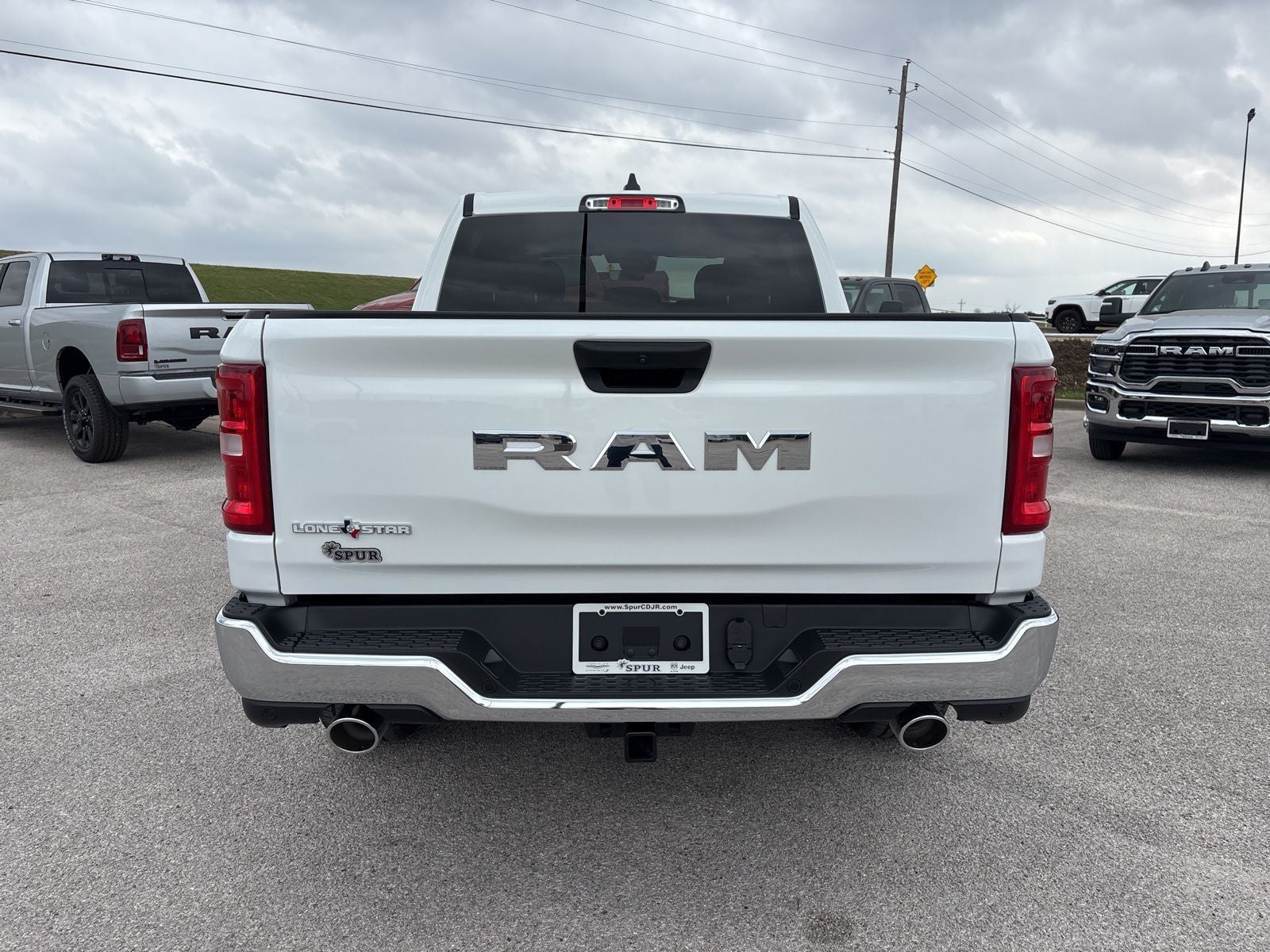 2026 RAM Ram 1500 RAM 1500 LONE STAR CREW CAB 4X2 5'7' BOX